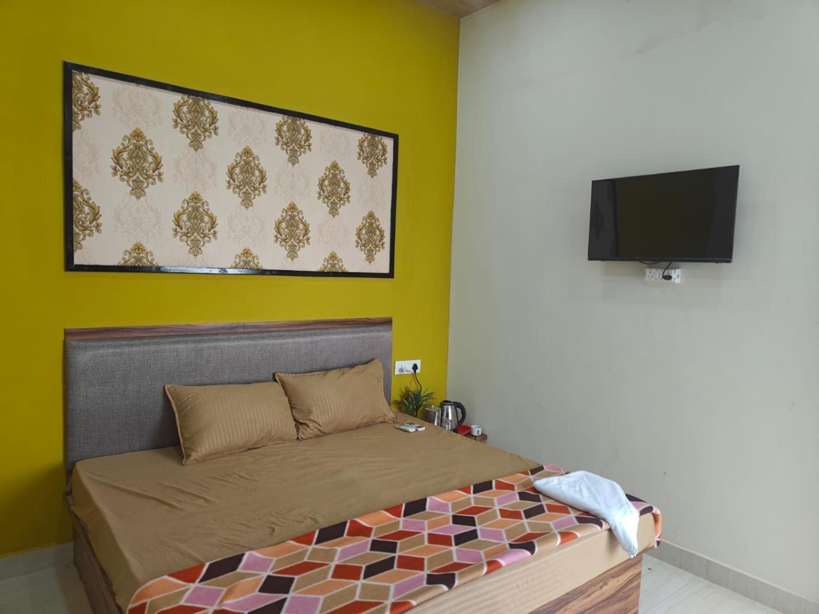 Hari Sharnam Home Stay Mathura Extérieur photo